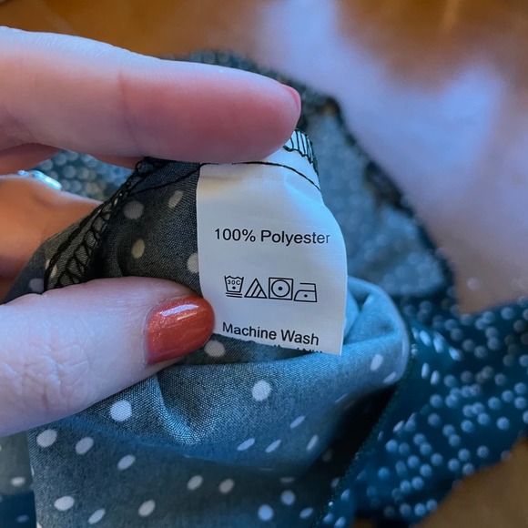 Blouse M Shein High Low Forest Green White Polka Dots Bell Sleeve Shirt - Picture 8 of 9